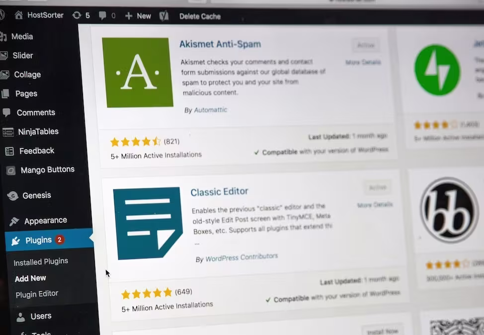 WordPress Add New Plugins screen showing Akismet and Classic Editor plugin listings